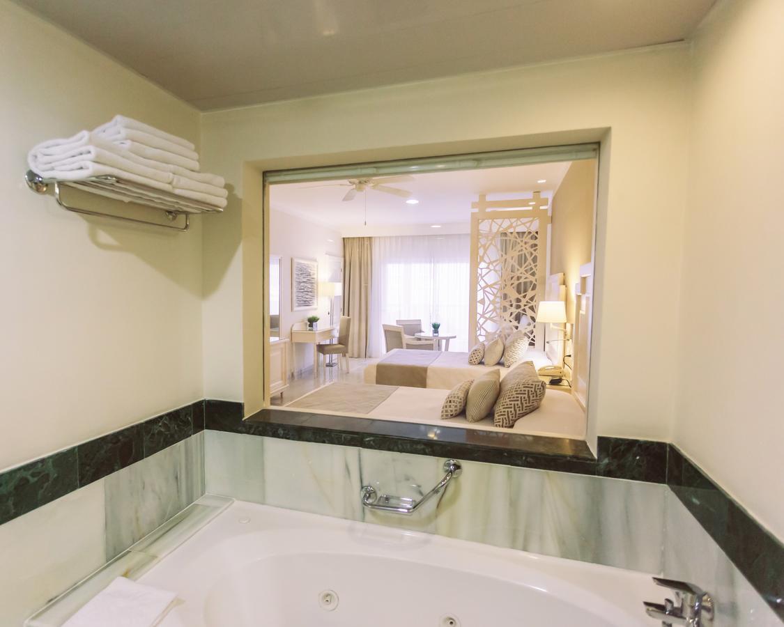 Junior Suite Deluxe (1 Adulto)