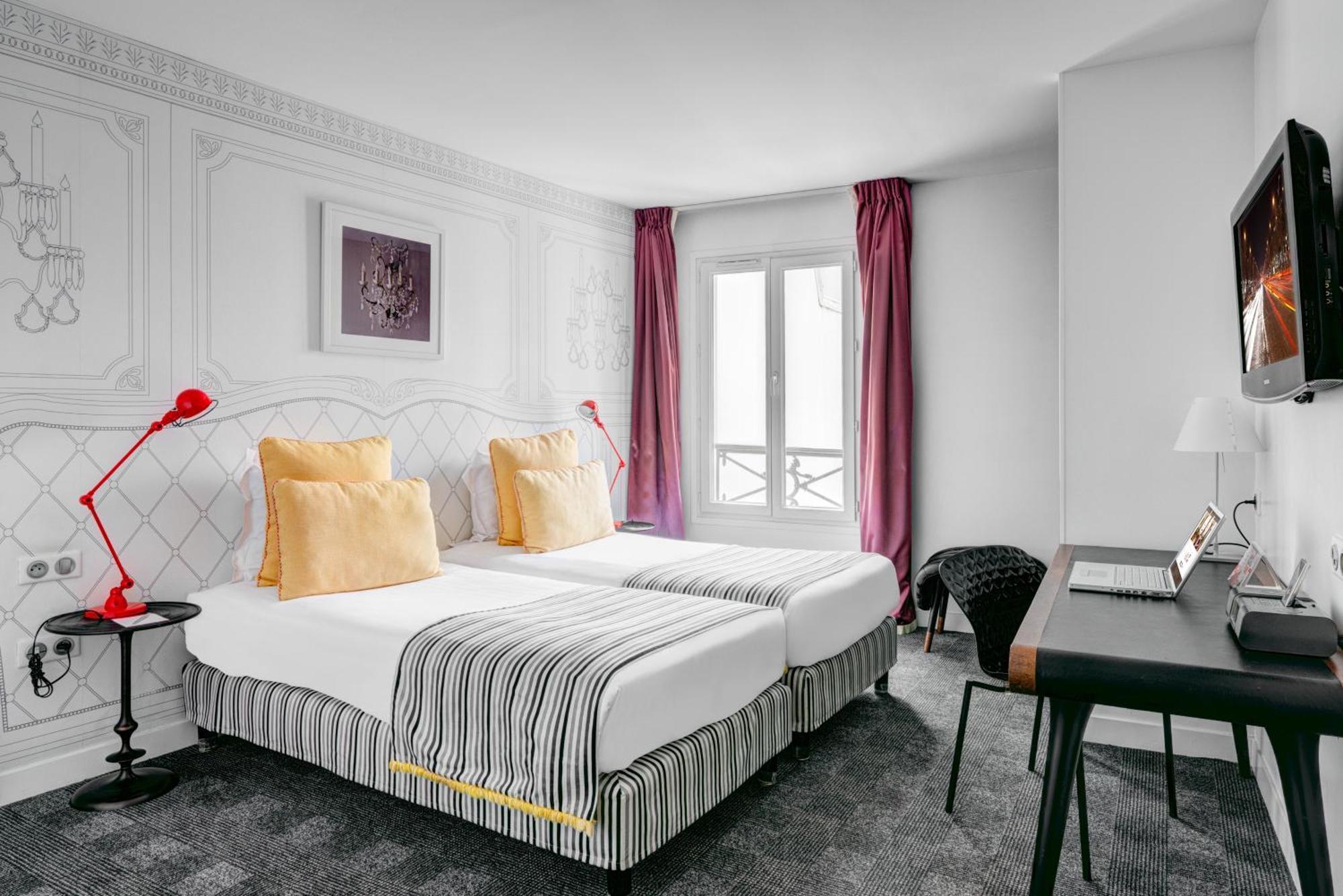 Quarto Superior com 2 Camas de Solteiro