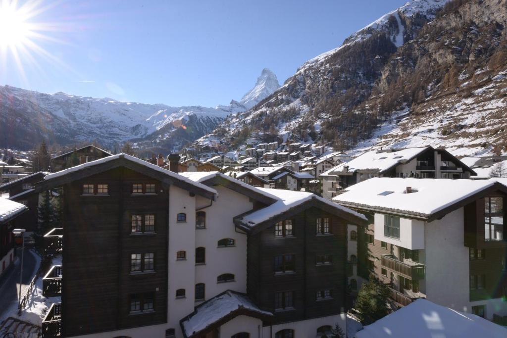 Chambre Double de Luxe avec Balcon - Vue sur Mont Cervin