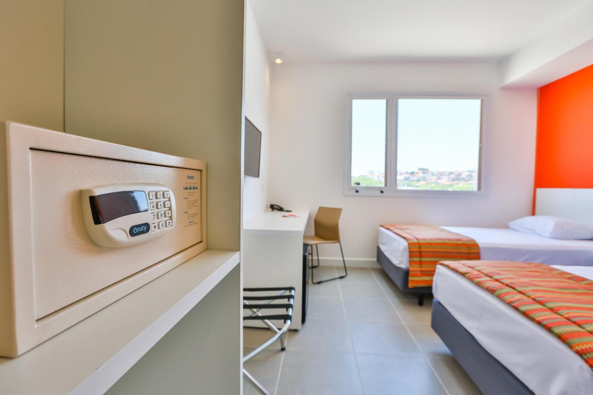 Standard Twin Room,1679627826:JPEG