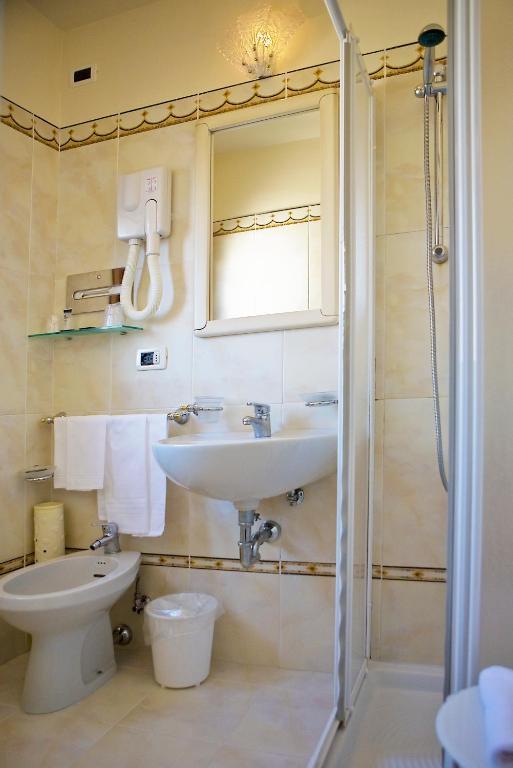 Classic Double or Twin Room,61934512:JPEG