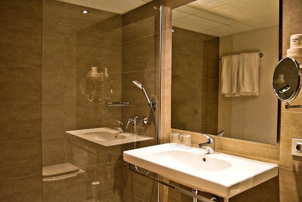 Chambre Double ou Lits Jumeaux avec Balcon