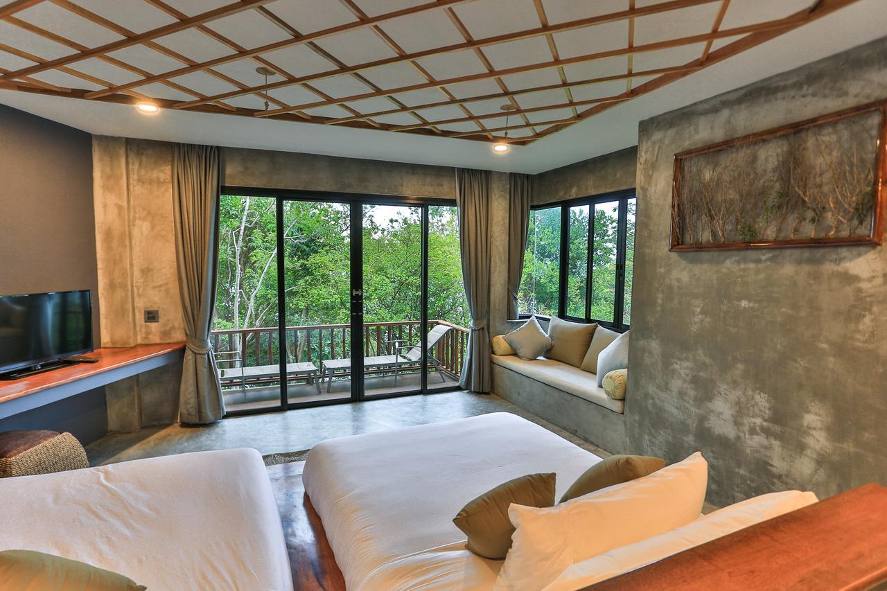 Deluxe Triple Room Sea View