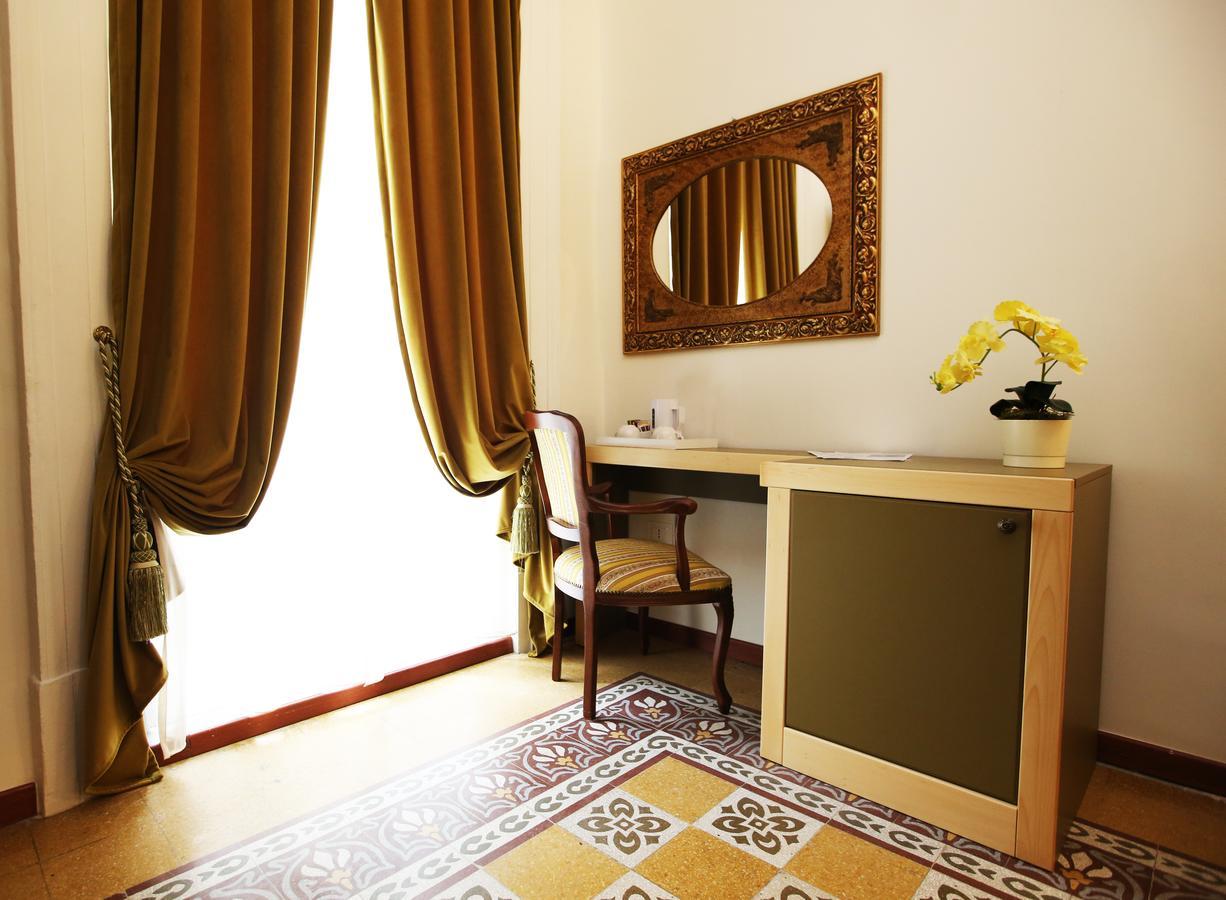 Queen Suite Spa Bath