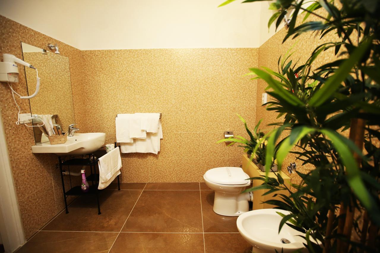Queen Suite Spa Bath