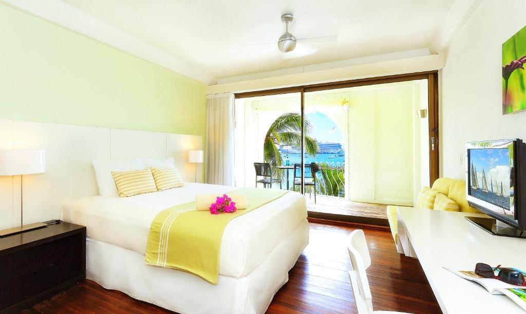 Deluxe Room Beach View