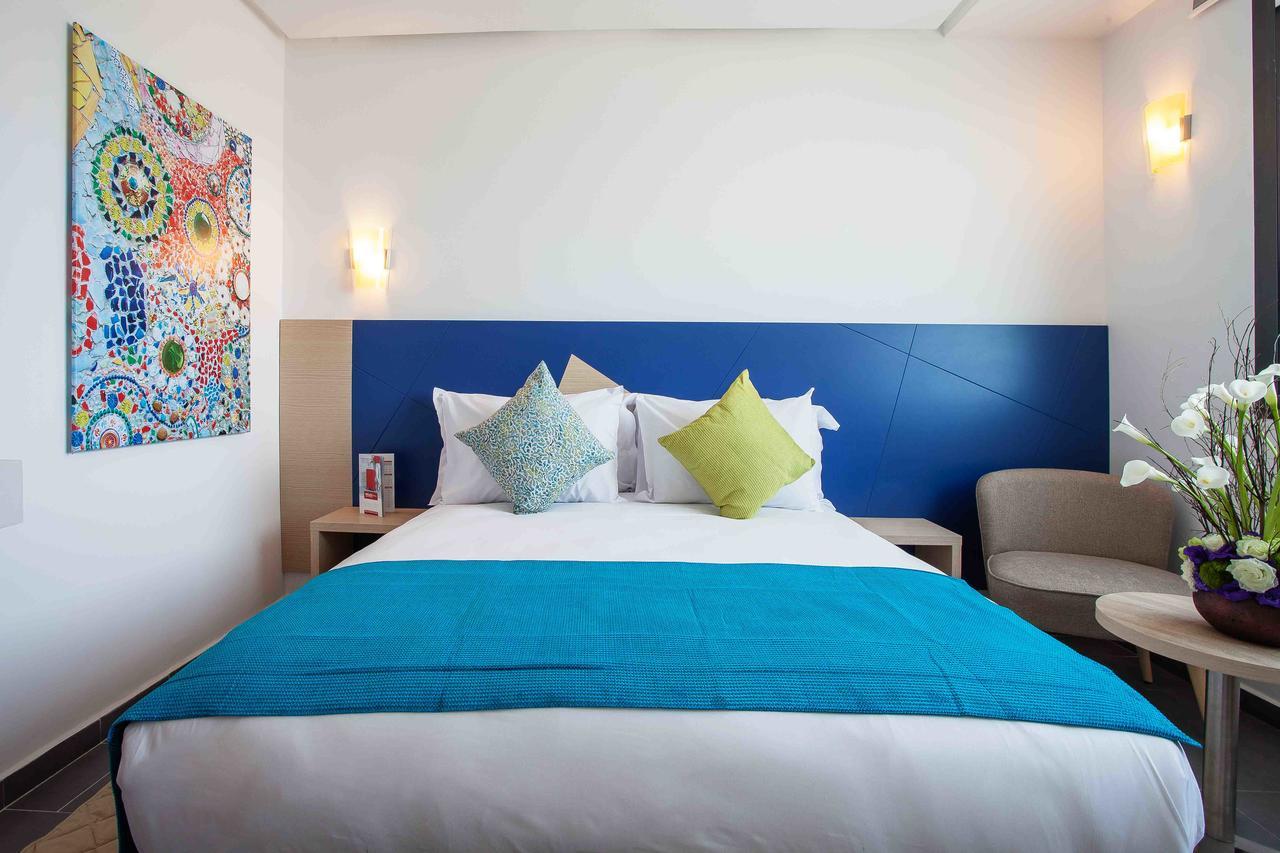 Quarto Duplo