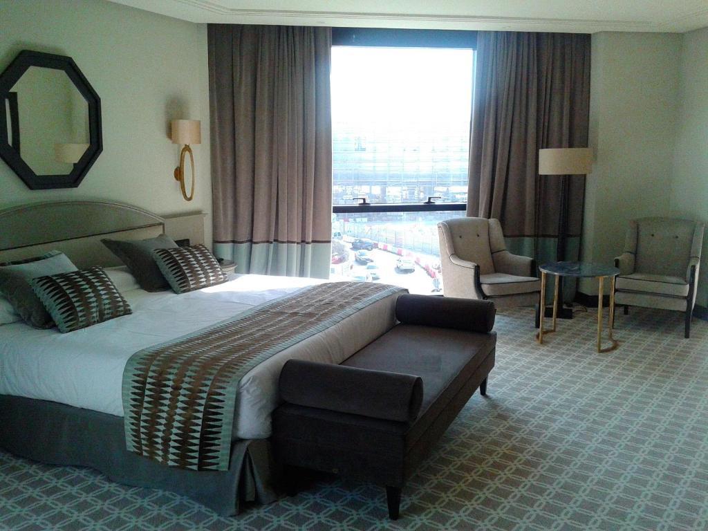 Junior Suite,111948090:JPEG