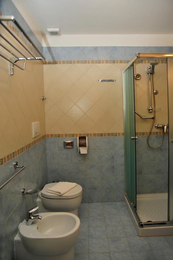 Double or Twin Room Kitchenette