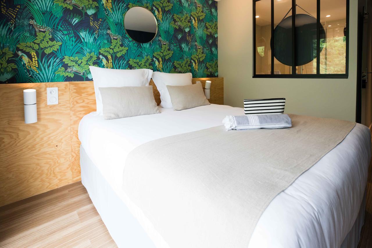 Deluxe Queen Room,666410802:JPEG