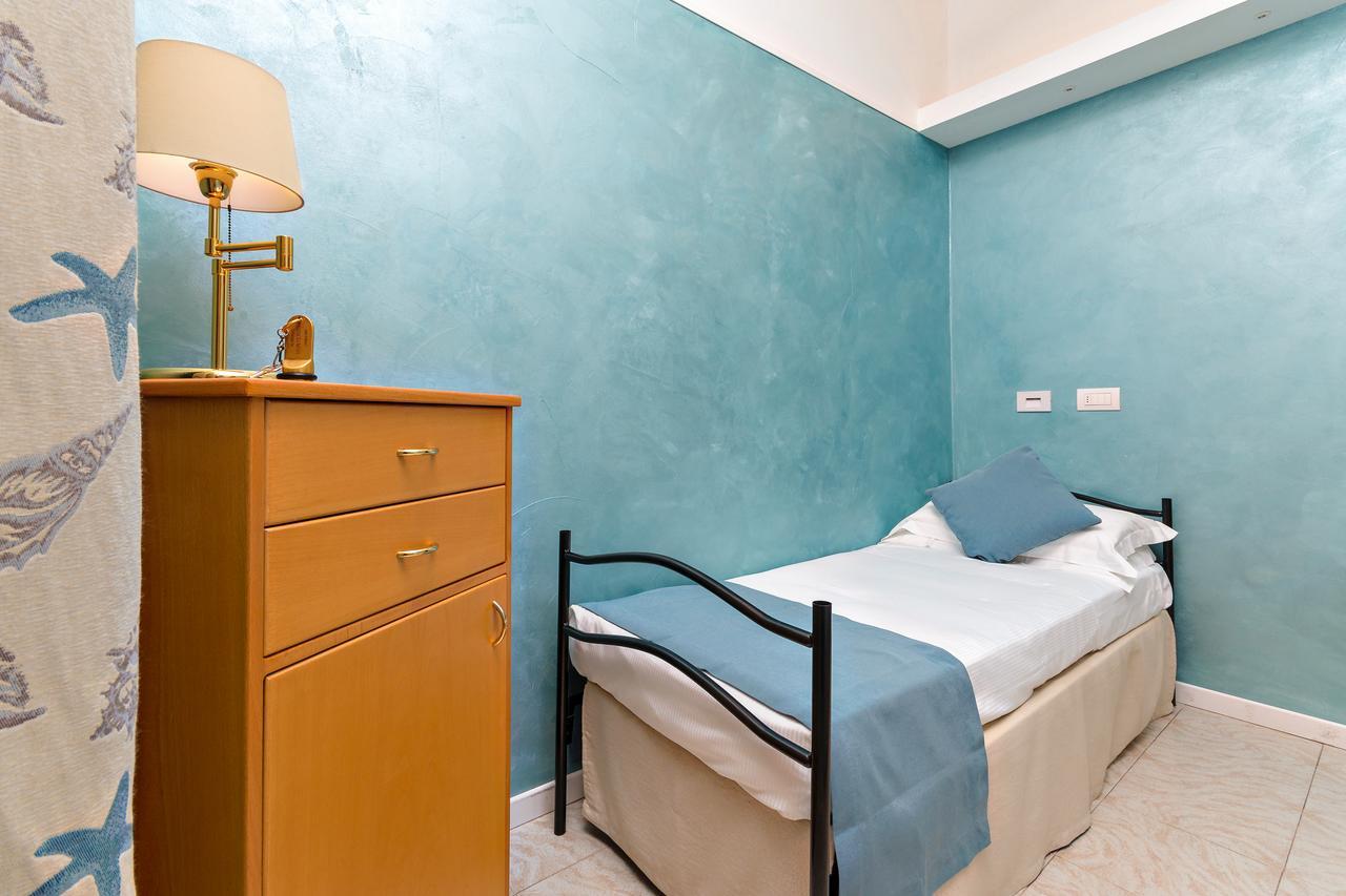 Single Room,1588064985:JPEG