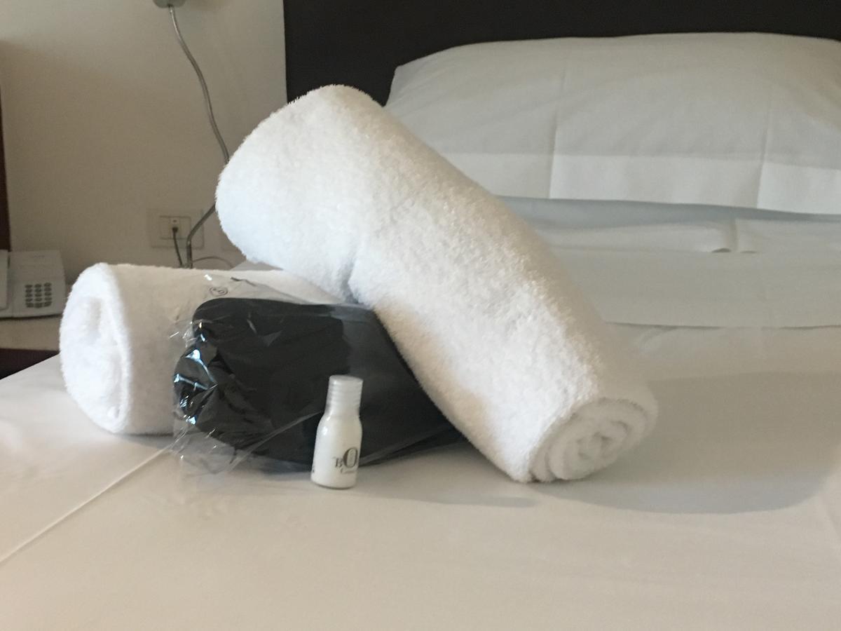 Quarto com Cama de Casal ou 2 de Solteiro
