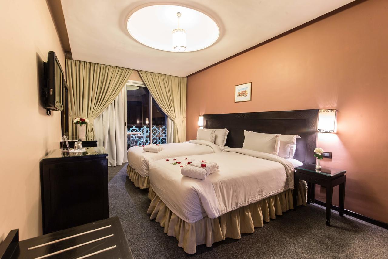 Double or Twin Room,669650010:JPEG