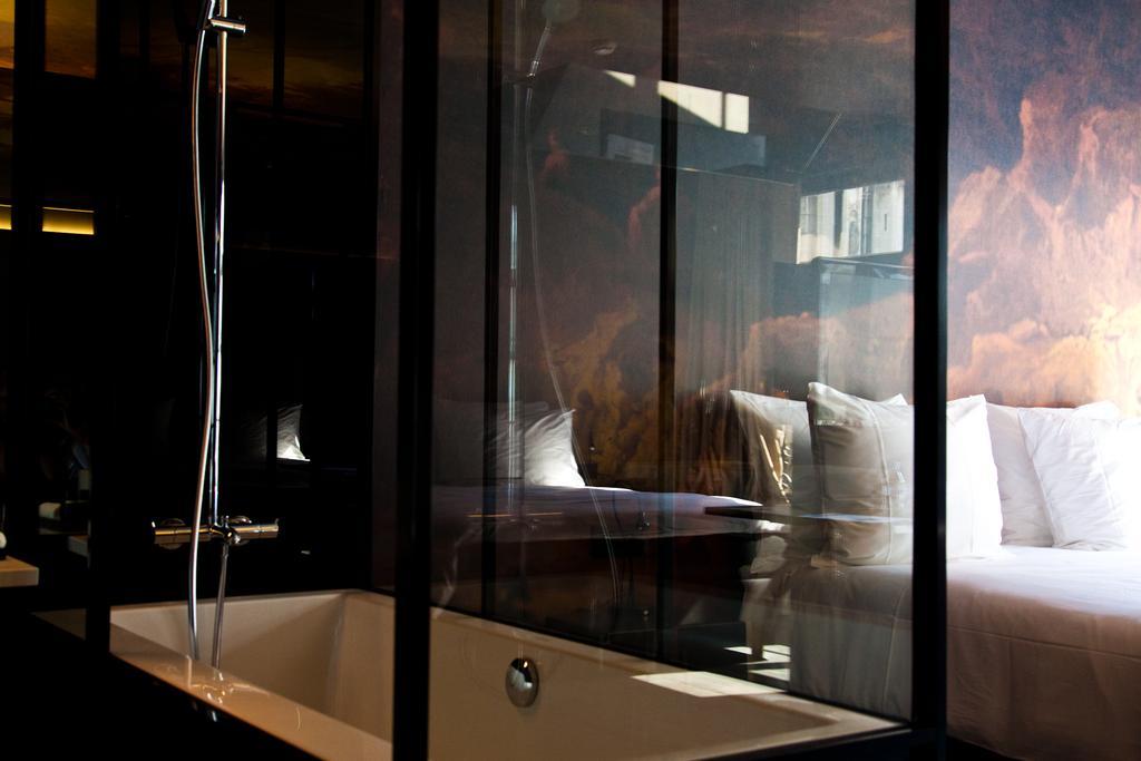 Family Room with bath and Cathedral View