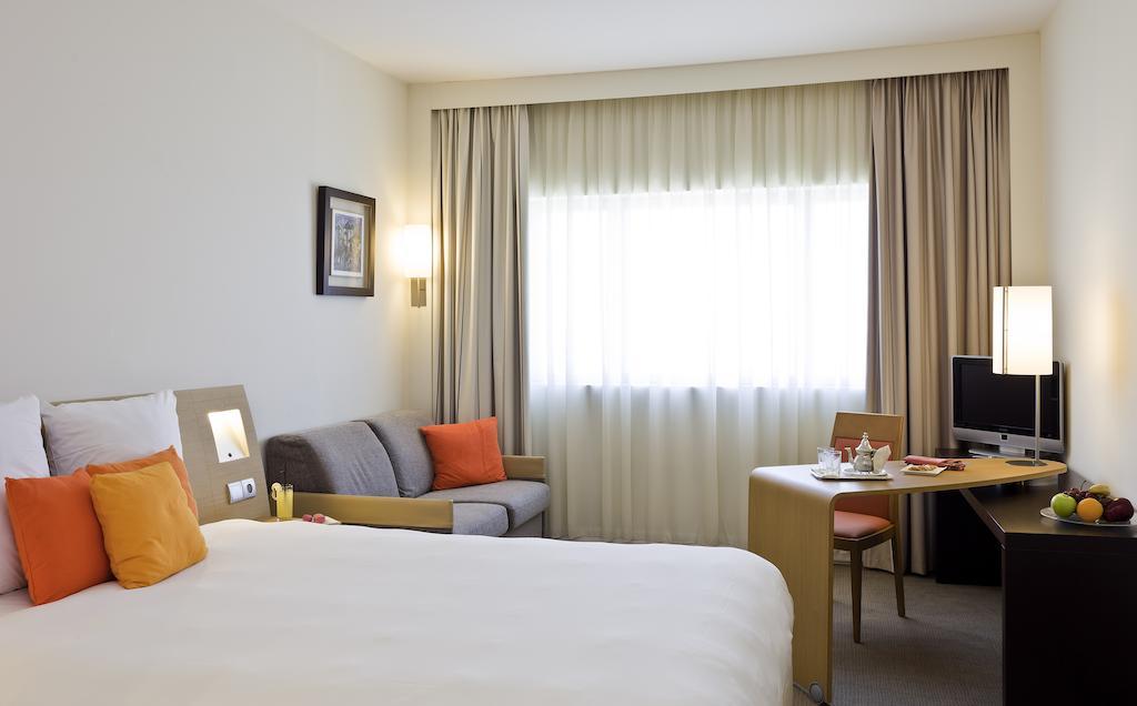 Chambre Standard - 1 Lit Queen-Size et Canapé