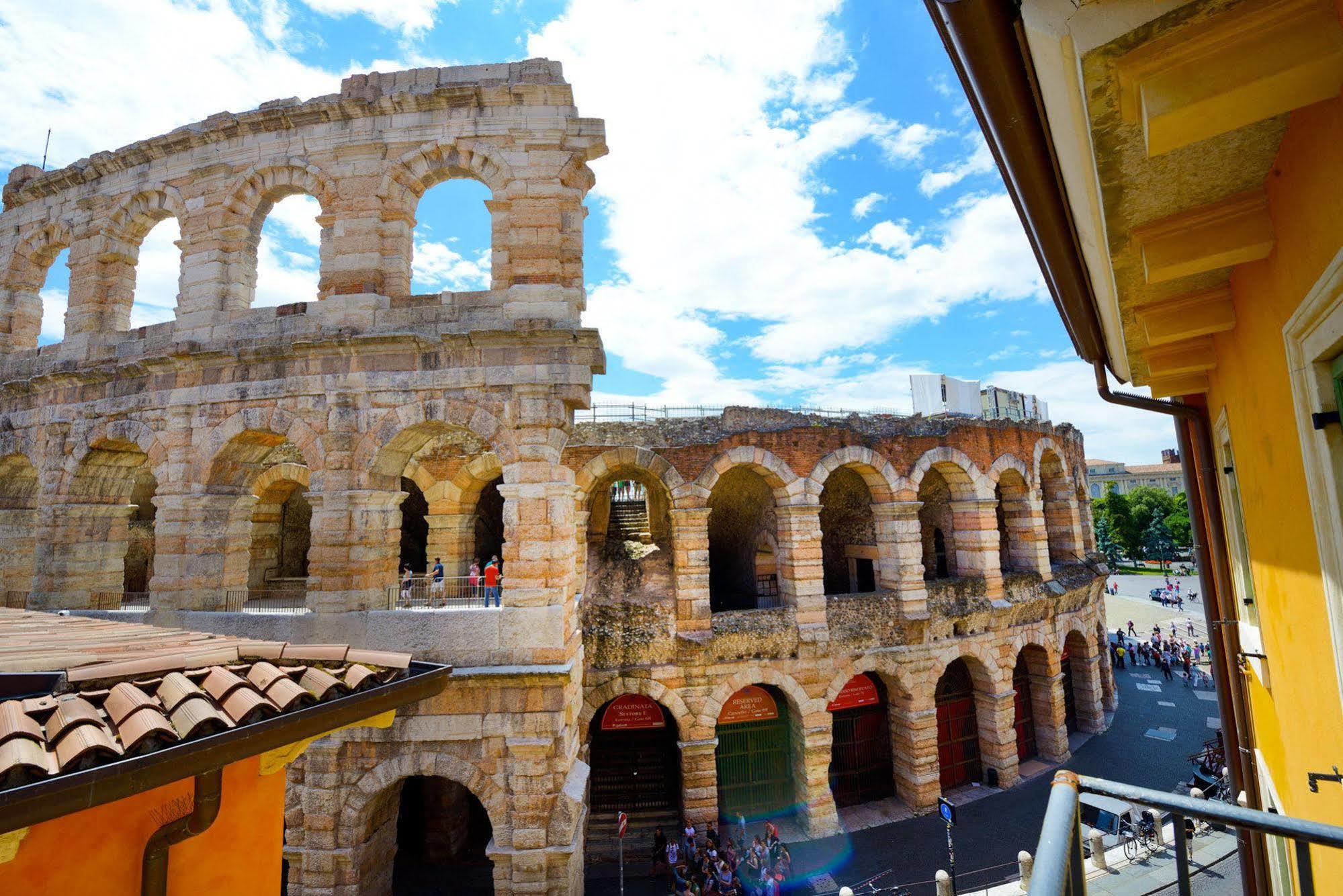 Deluxe Double Room with Balcony and Arena View - Separate building