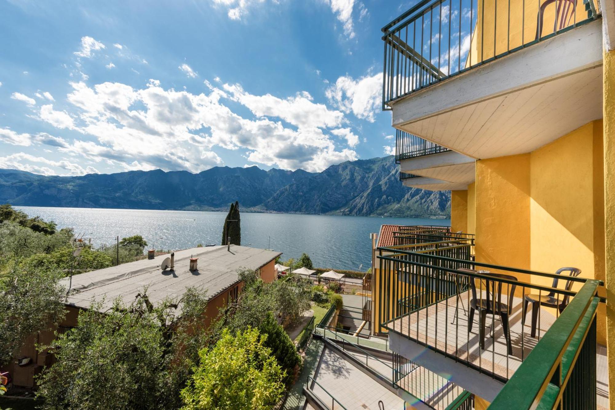 Double Room Balcony Partial Lake View