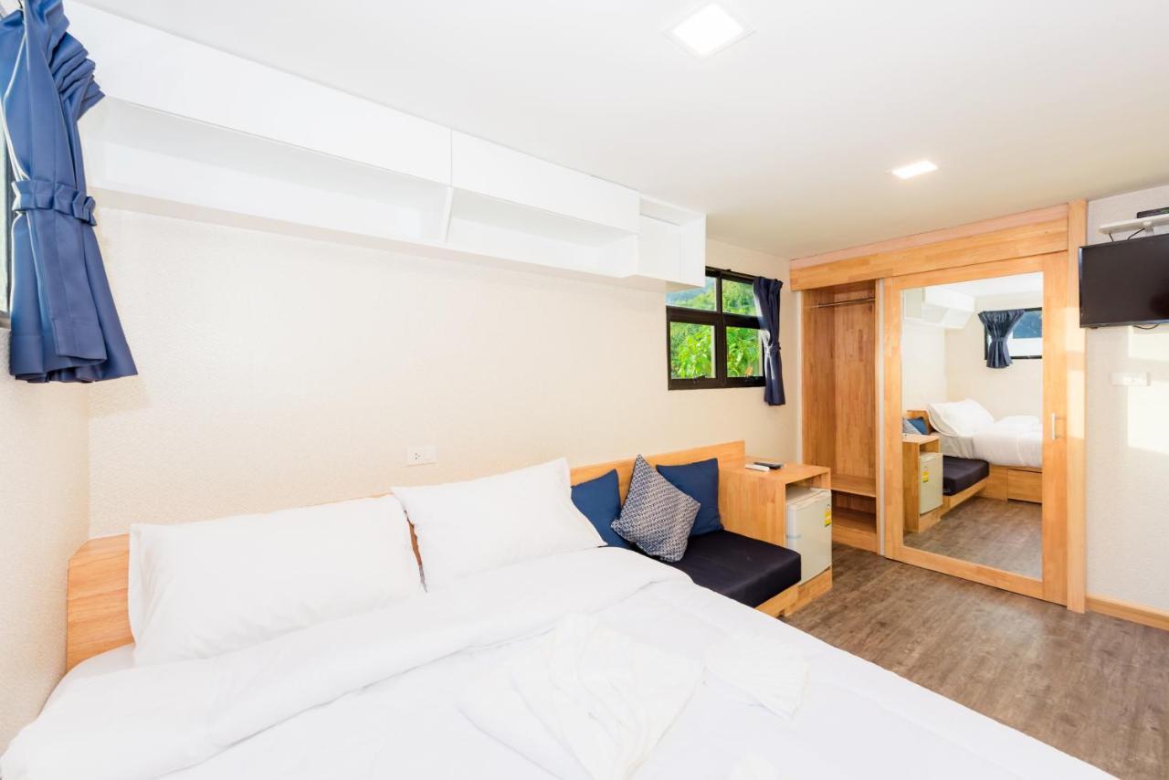 Budget "Bus" Double Room