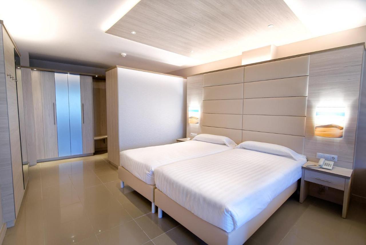 Quarto Duplo