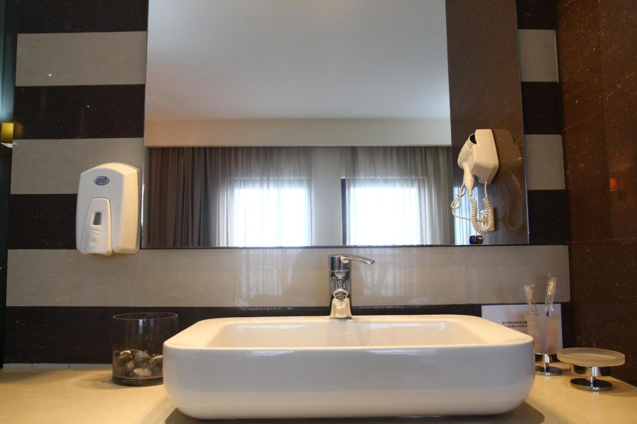 Honeymoon Suite with Sea View