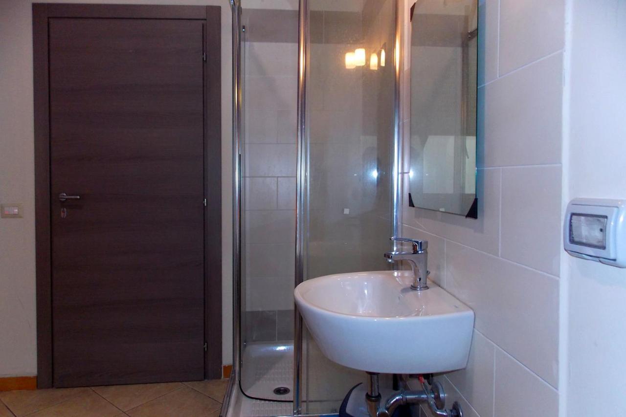 Camera Tripla Basic con Bagno in Comune