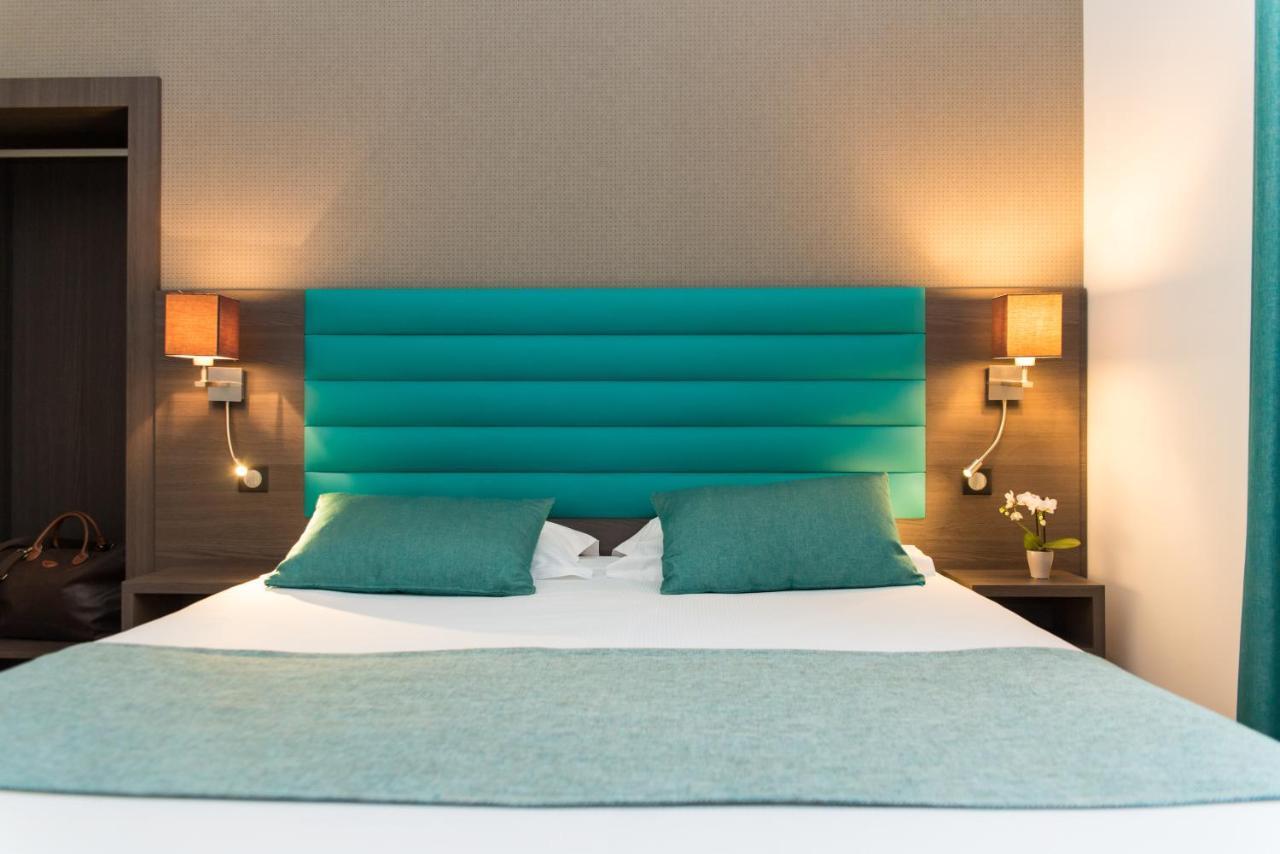 Detente Double Room