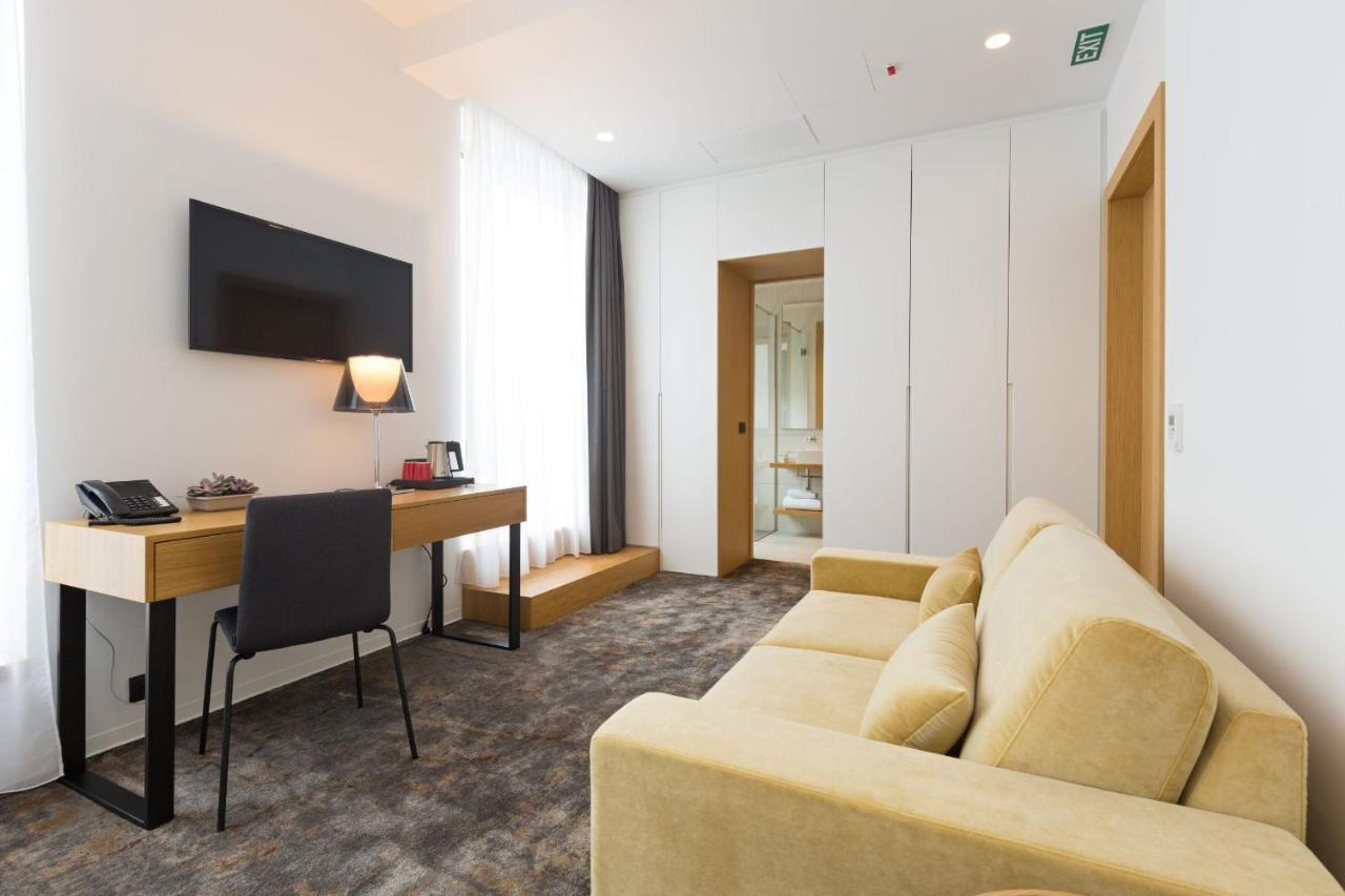 Executive Double Room with Balcony and Museum View,753523384:JPEG