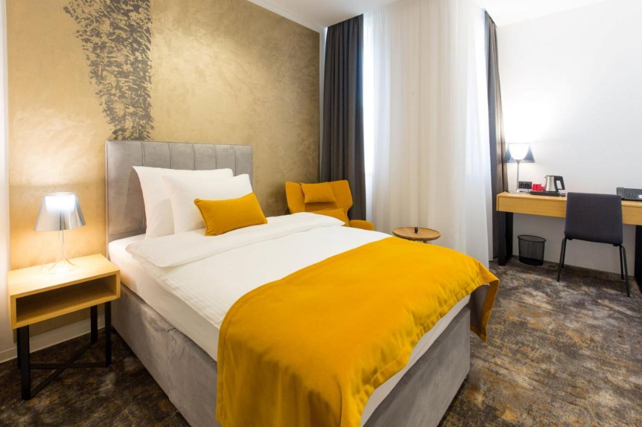 Standard Single Room,753616819:JPEG