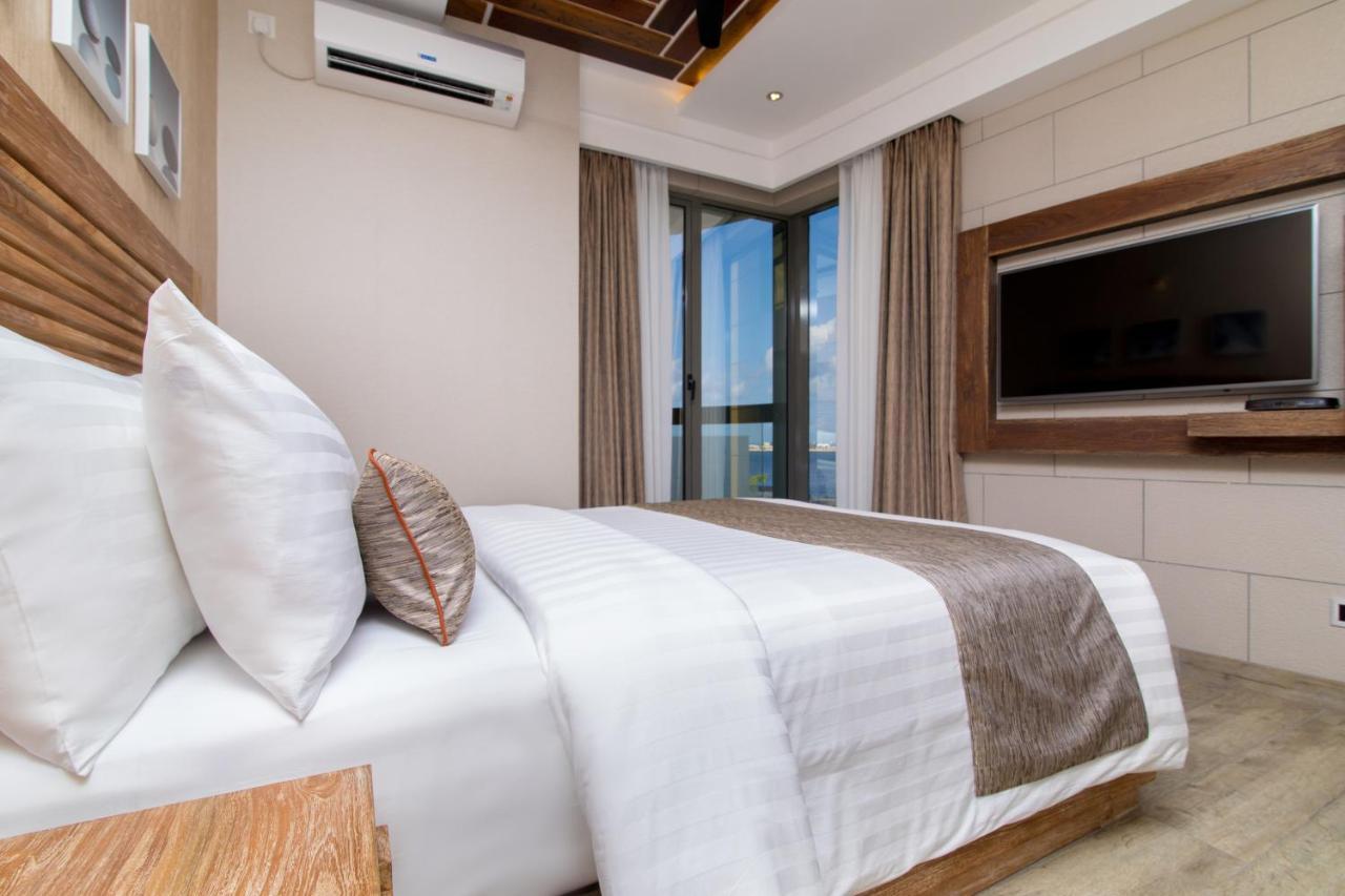 Deluxe Double Ocean View Balcony Return Airport Transfer