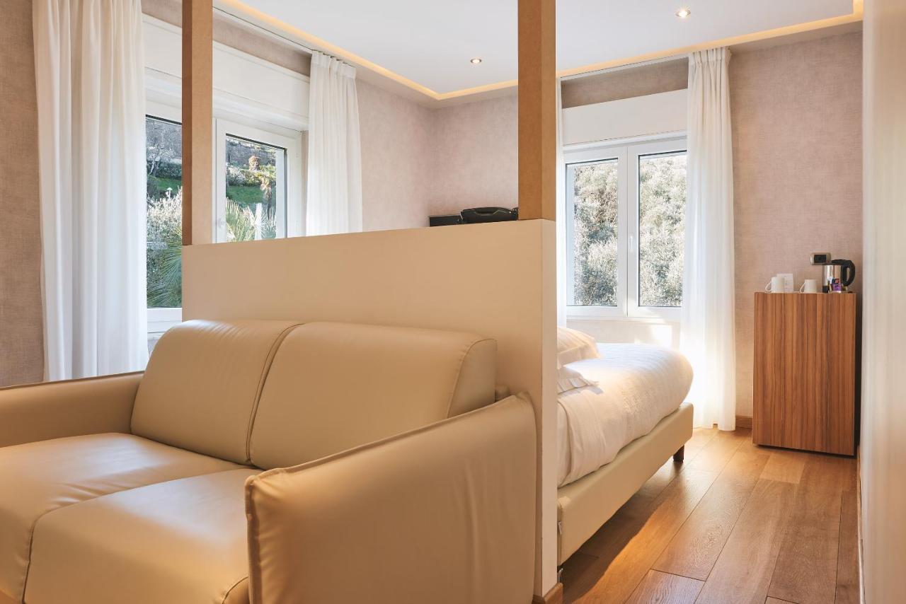 Triple Room Sea View
