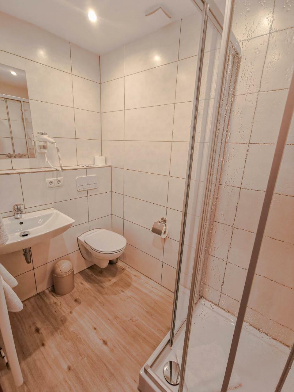 Double Room,780904104:JPEG