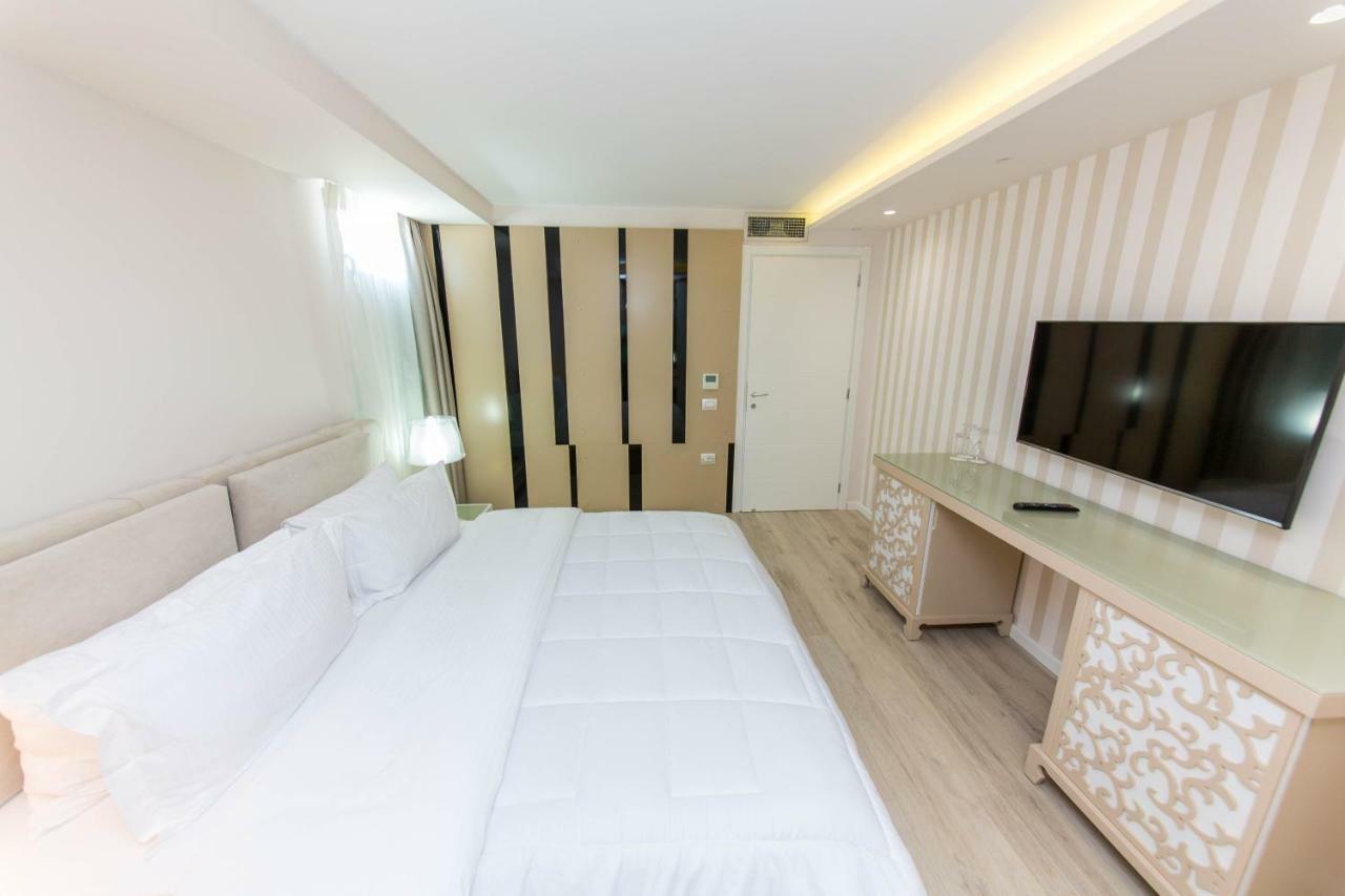 Deluxe Suite,800289837:JPEG