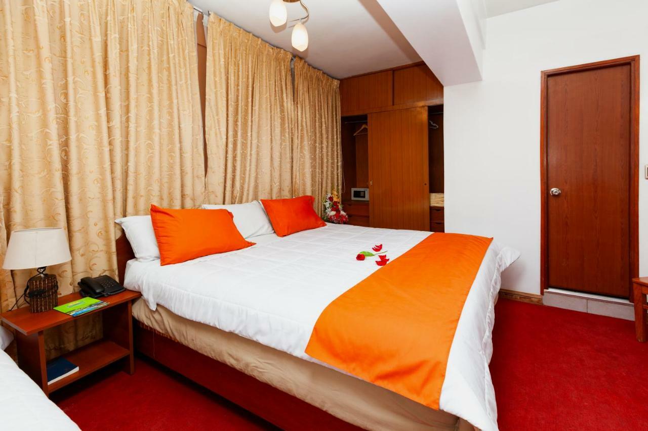 Quarto Duplo Deluxe (2 Adultos + 1 Criança)