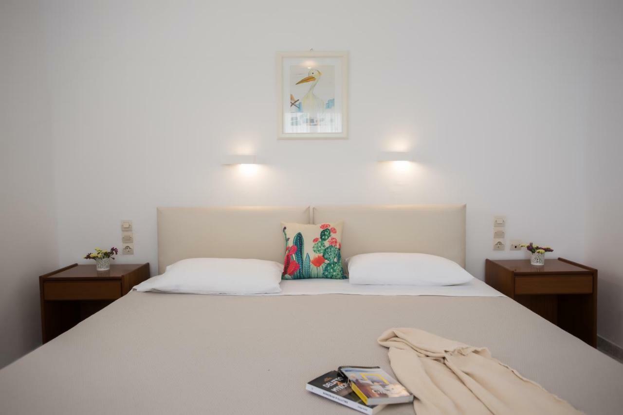 Double or Twin Room with Side Sea View,806908059:JPEG