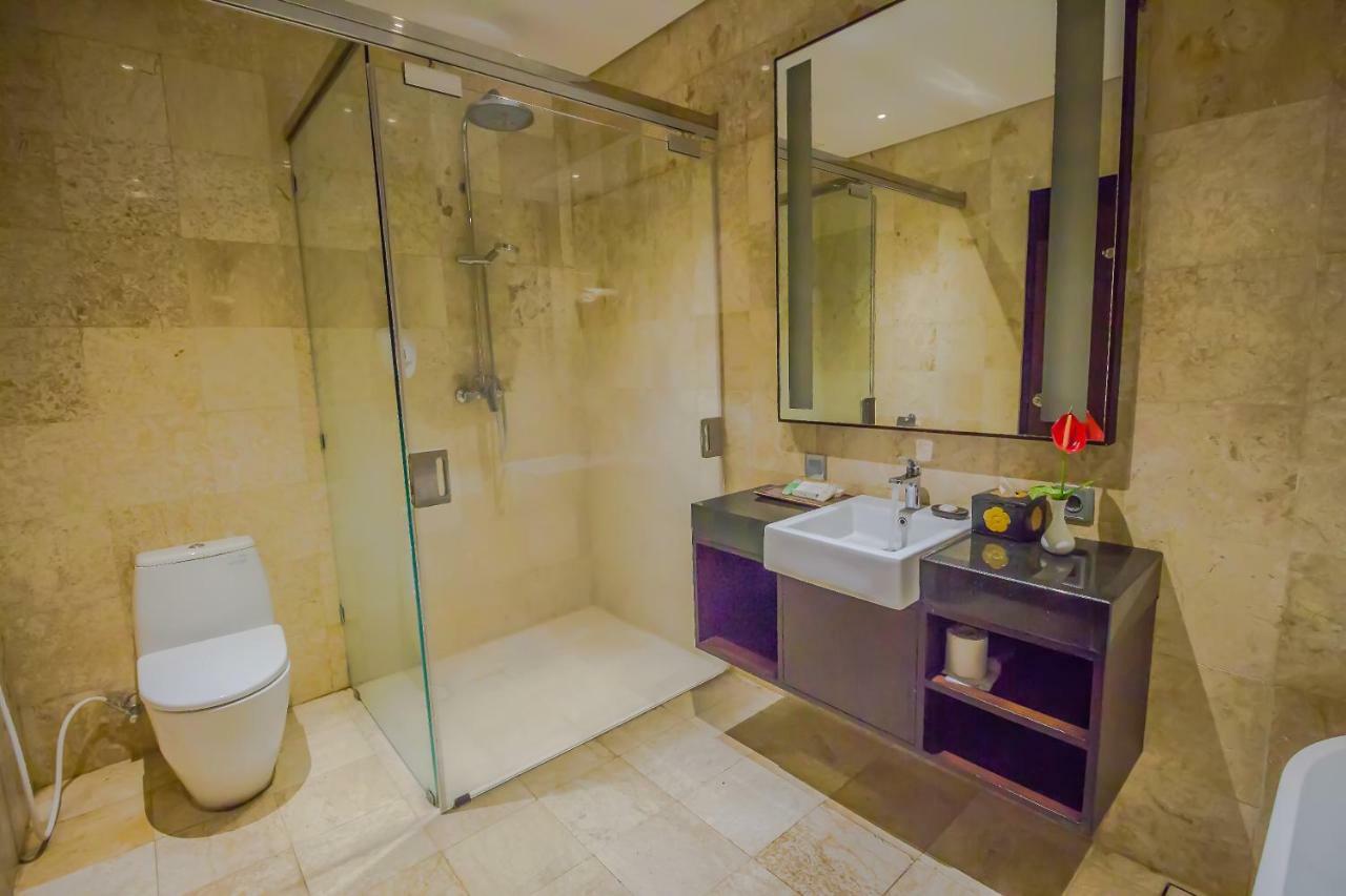 Super Deluxe Double Room with Pool Access