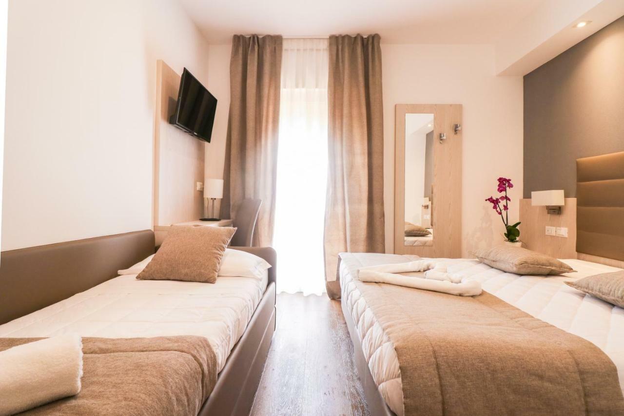 Triple Room with Partial Sea View,1300276615:JPEG