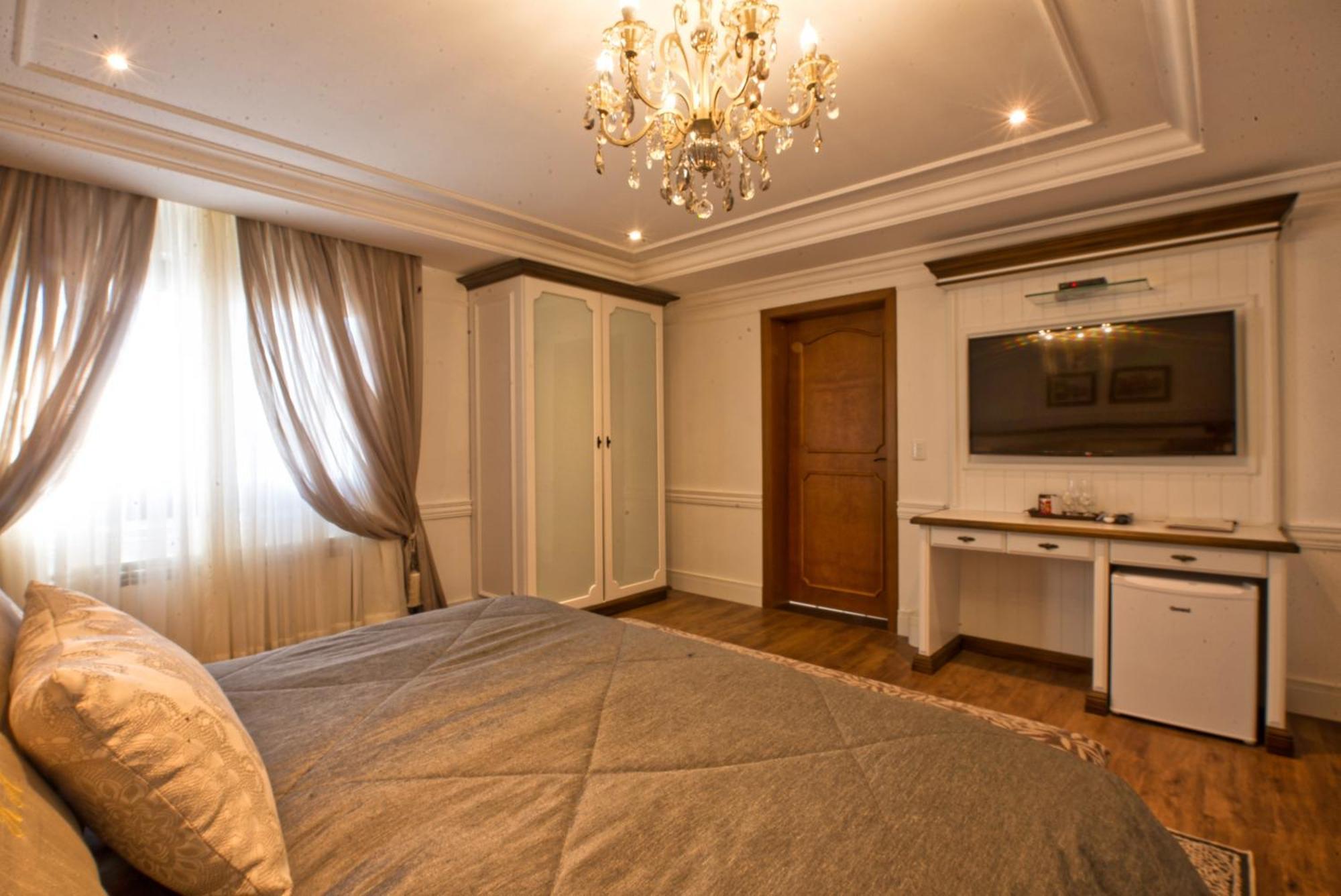 Suíte Deluxe com Banheiro de Hidromassagem