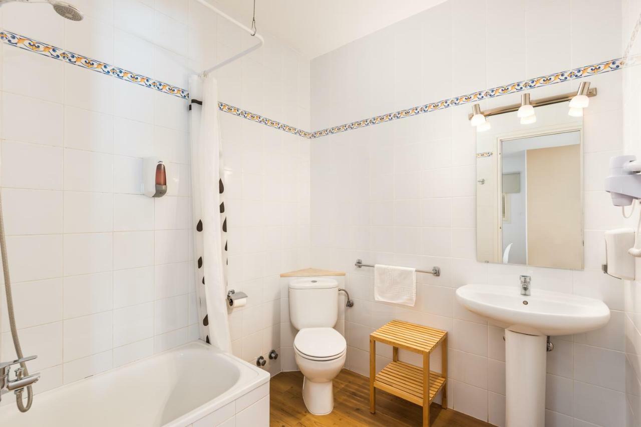 Single Room,1272603499:JPEG