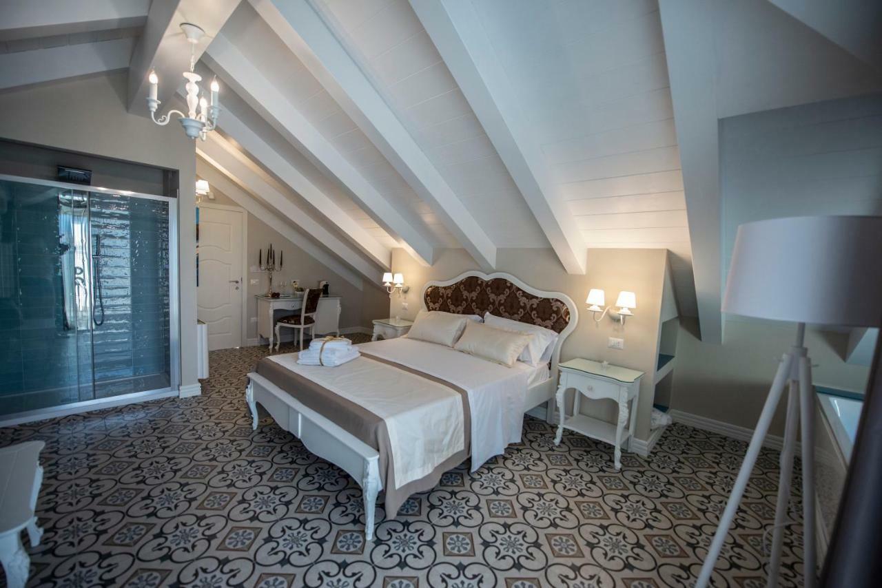 Junior Suite,886883593:JPEG
