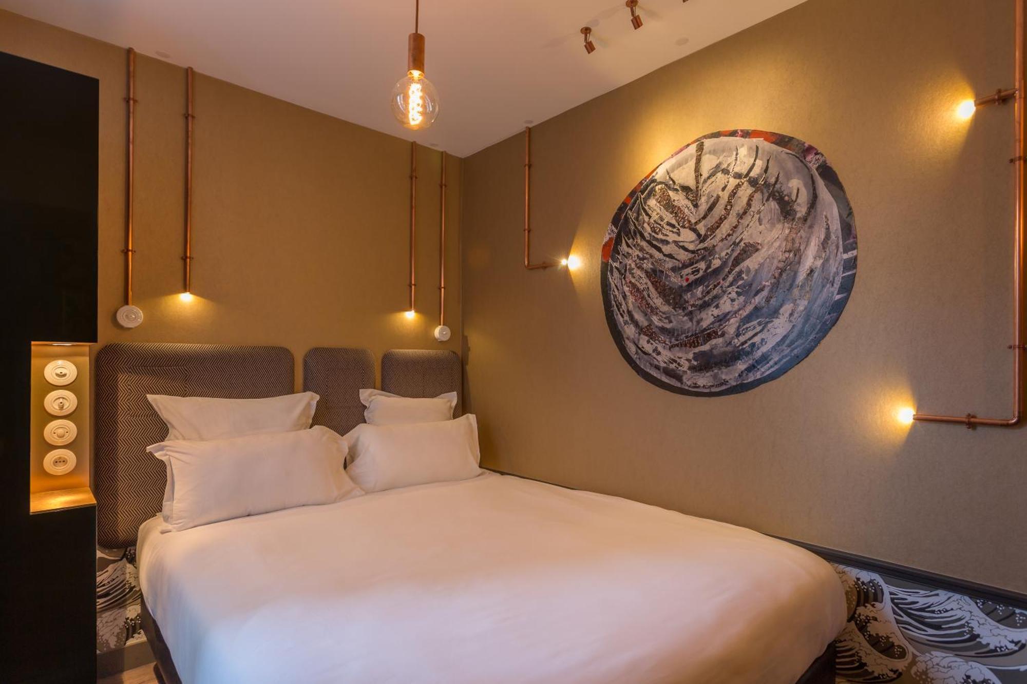 Small Double Room,1412513066:JPEG