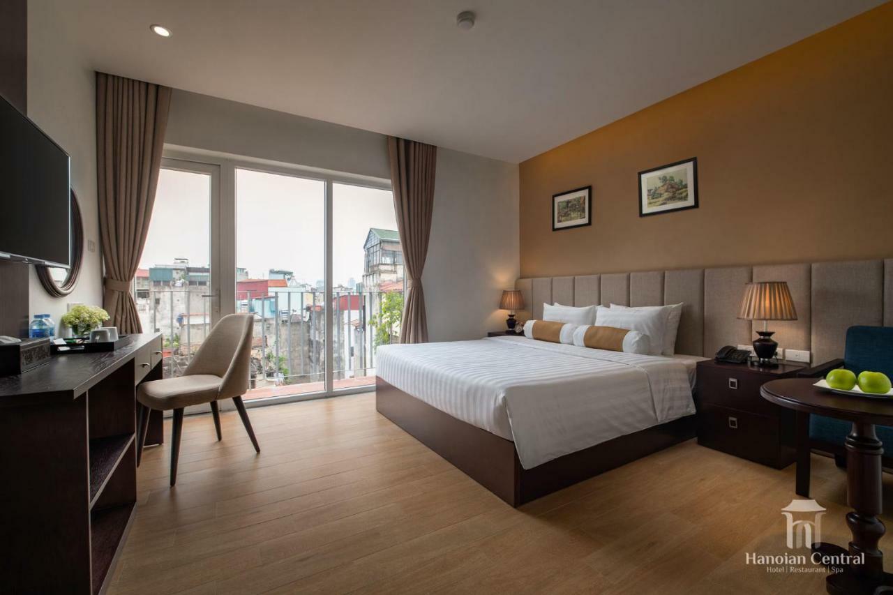 Deluxe Double Room with Balcony,847248737:JPEG