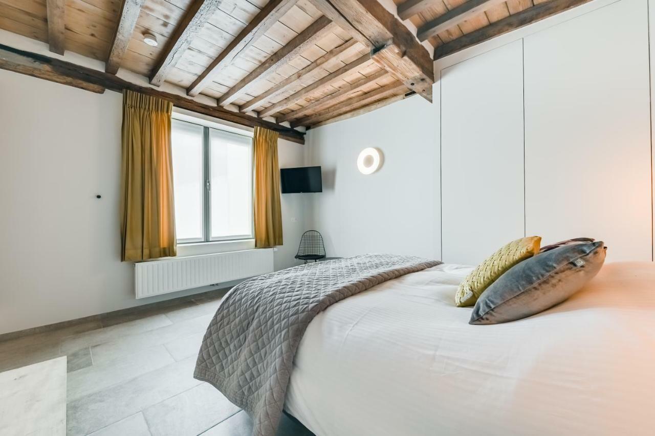 Large Double Room,882997555:JPEG