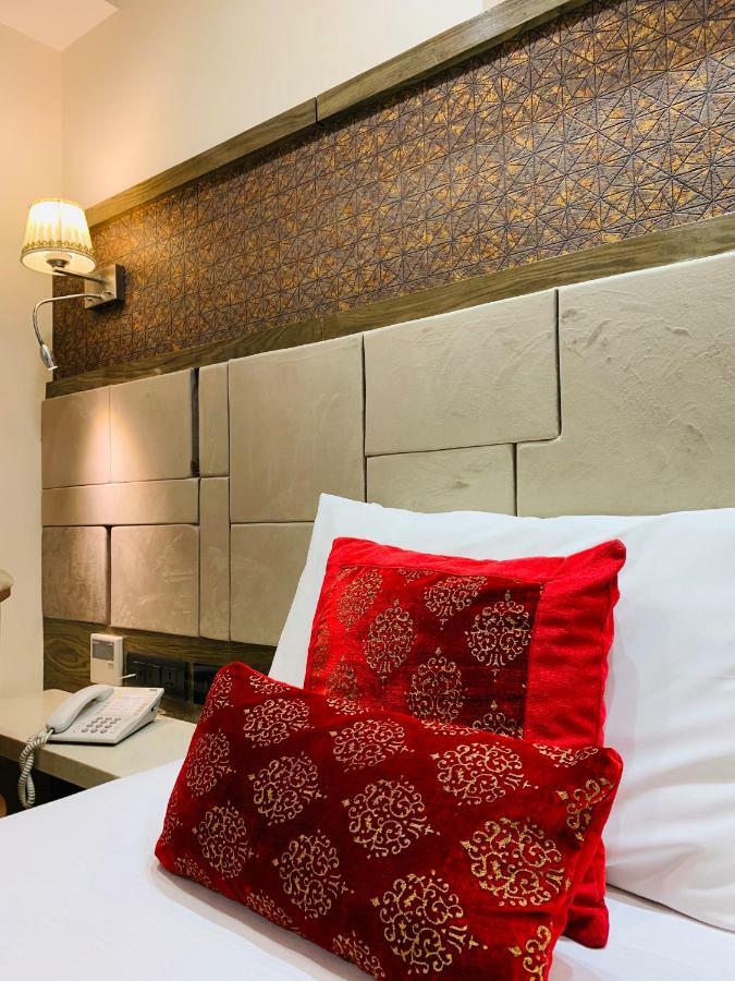 Premier Suite with Free Airport Pickup