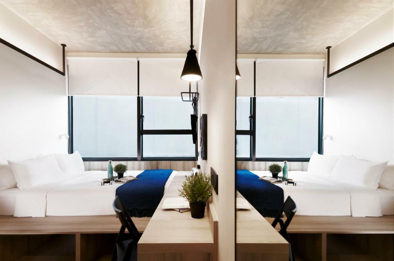 Studio met Queensize Bed - Uniek