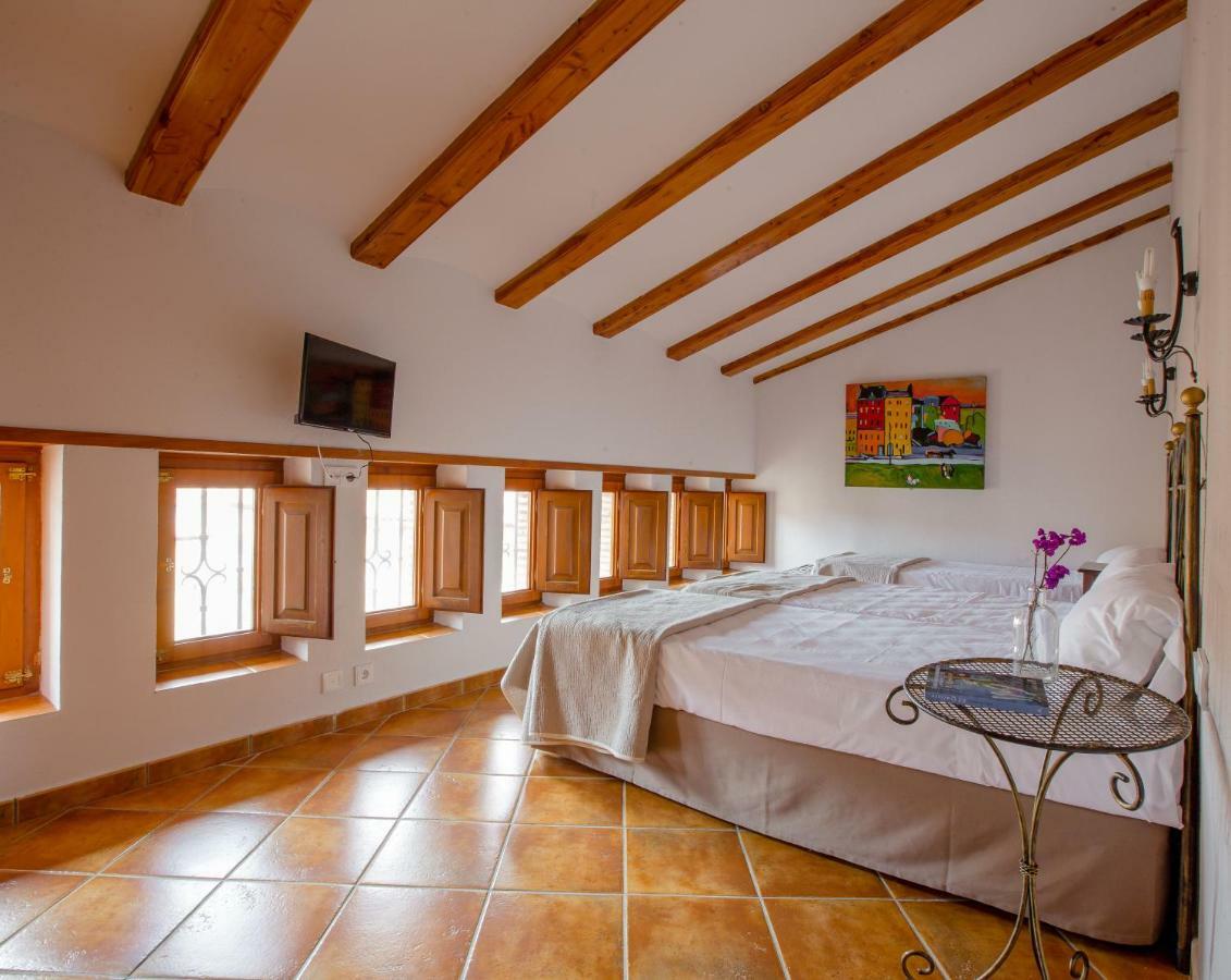 Triple Room,1014351970:JPEG