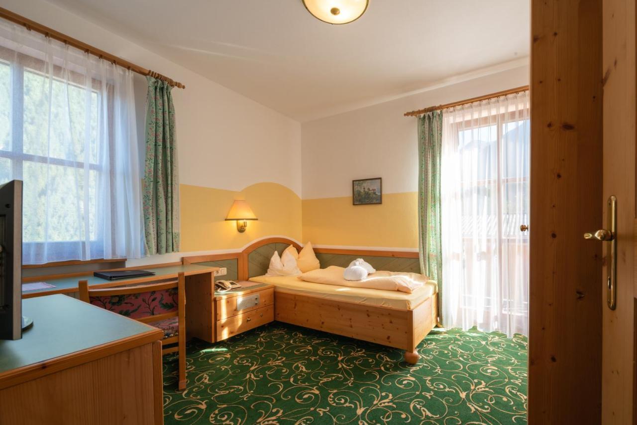 Classic Single Room