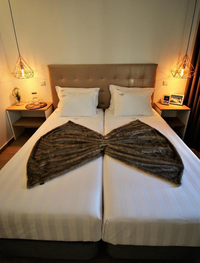 Double Room,1589301919:JPEG