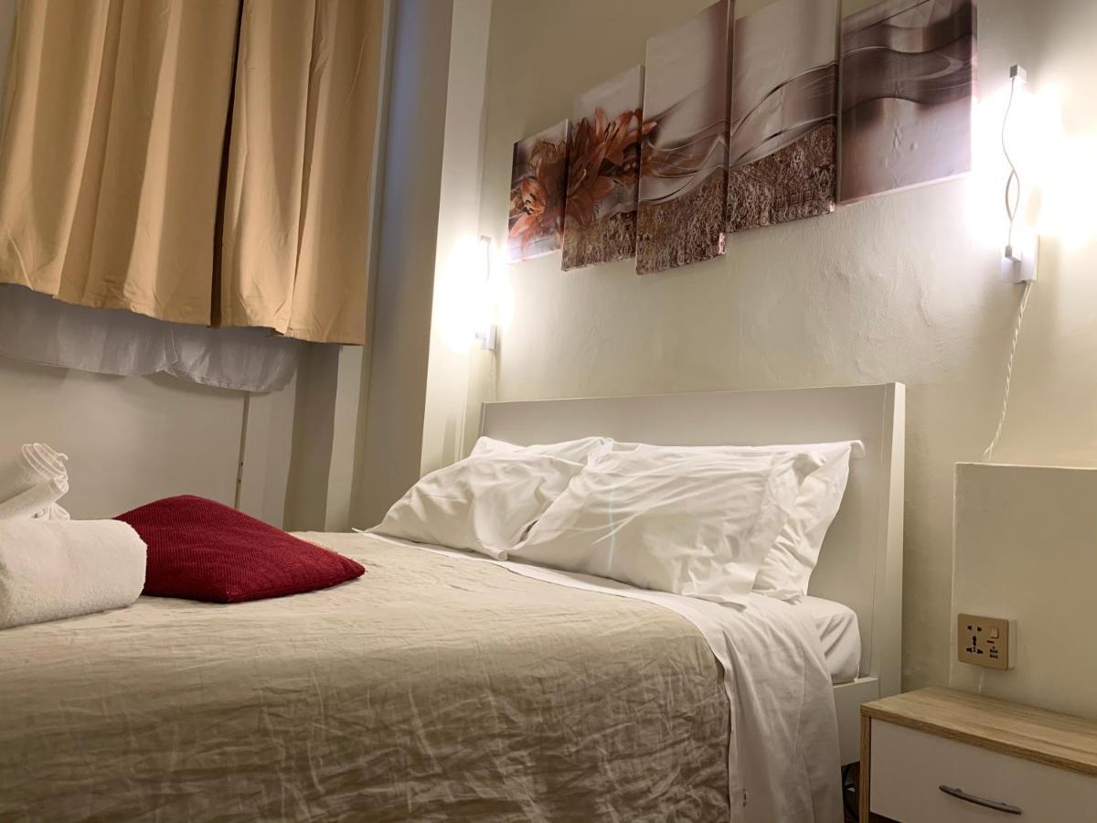 Chambre Double avec Salle de Bains Commune