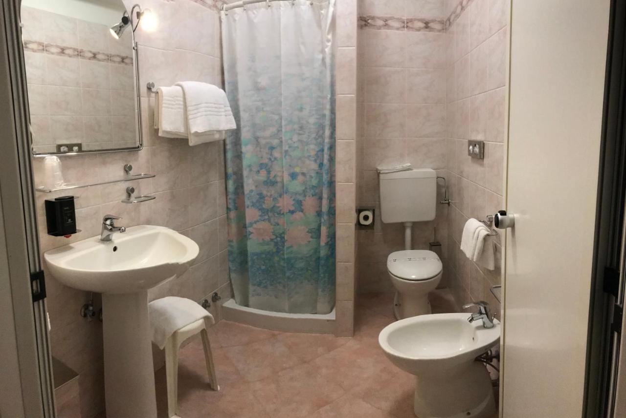 Quadruple Room,944811787:JPEG