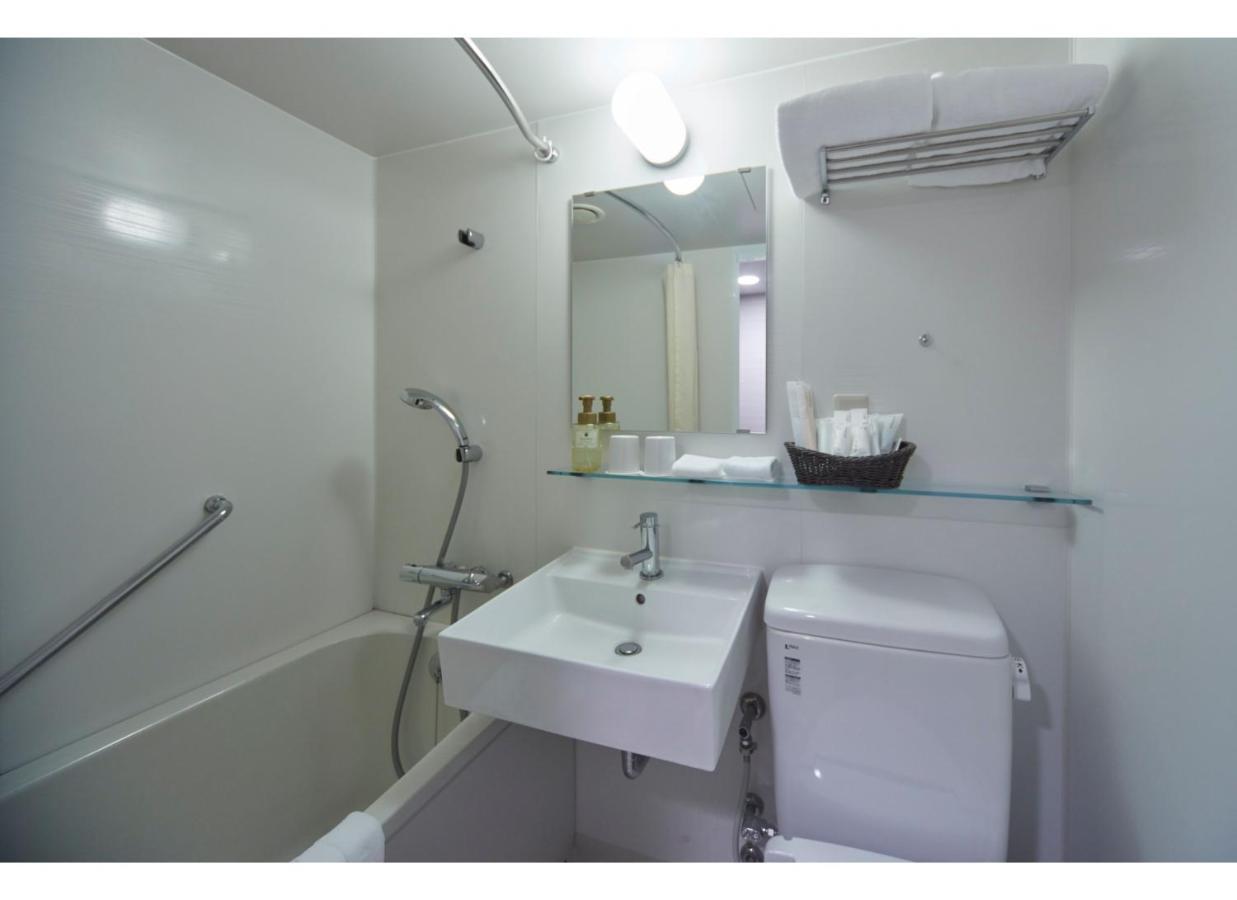 Economy Twin Room Non-Smoking 10-16th Floor